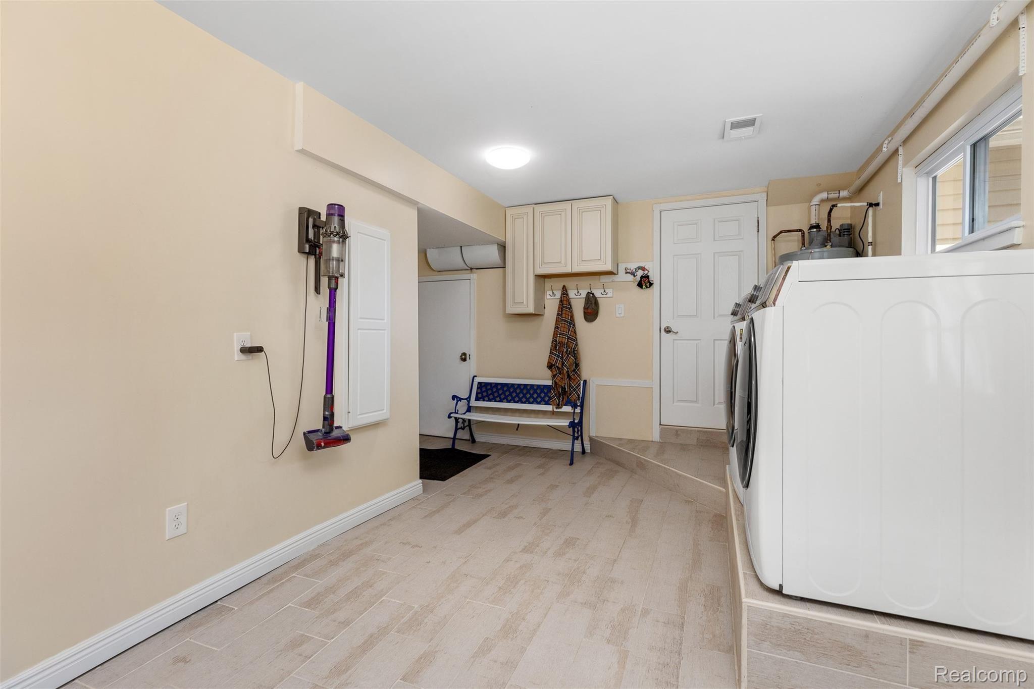 375 Shortridge Avenue Rochester, MI 48307 - Photo 33 of 47 2022.06