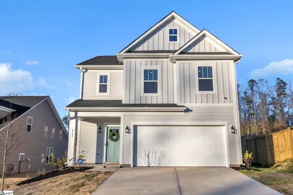 $300,000 | 860 Pleasant Falls Drive, Moore, SC 29369
