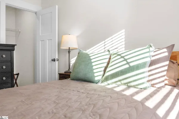 $300,000 | 860 Pleasant Falls Drive, Moore, SC 29369