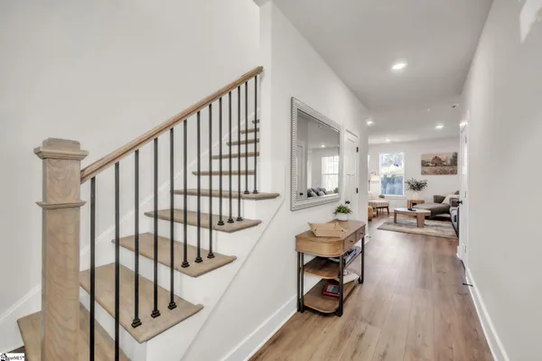 $300,000 | 860 Pleasant Falls Drive, Moore, SC 29369