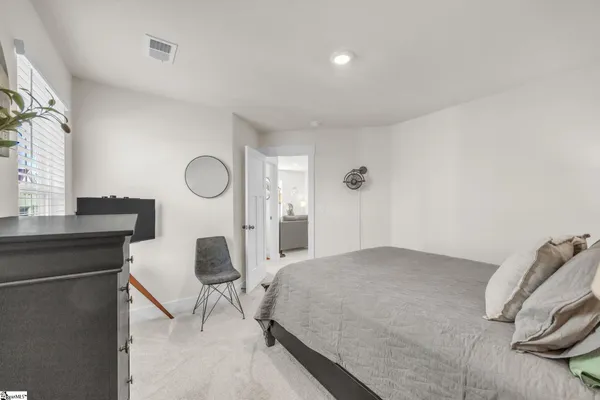 $300,000 | 860 Pleasant Falls Drive, Moore, SC 29369