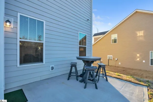 $300,000 | 860 Pleasant Falls Drive, Moore, SC 29369