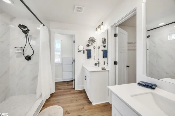 $300,000 | 860 Pleasant Falls Drive, Moore, SC 29369