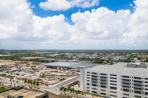 $449,000 | 14951 Royal Oaks Lane, Unit 1506, North Miami, FL 33181