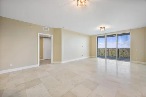 $449,000 | 14951 Royal Oaks Lane, Unit 1506, North Miami, FL 33181