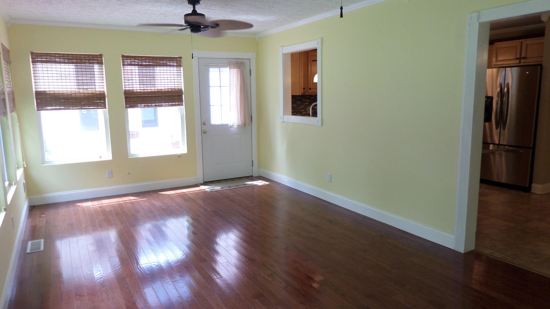 107 Colgate Road Oak Ridge, TN 37830 - Photo 12 of 32 Sunroom 3