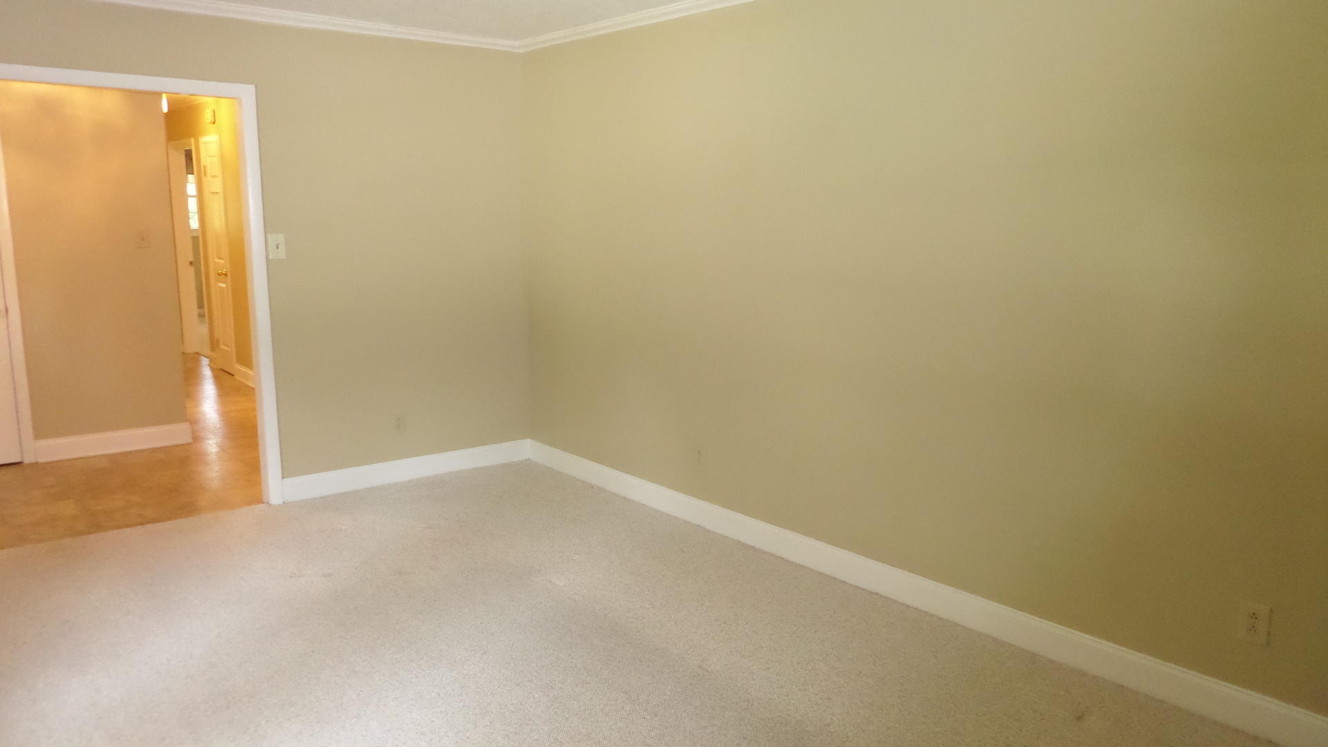 107 Colgate Road Oak Ridge, TN 37830 - Photo 14 of 32 Living room 4