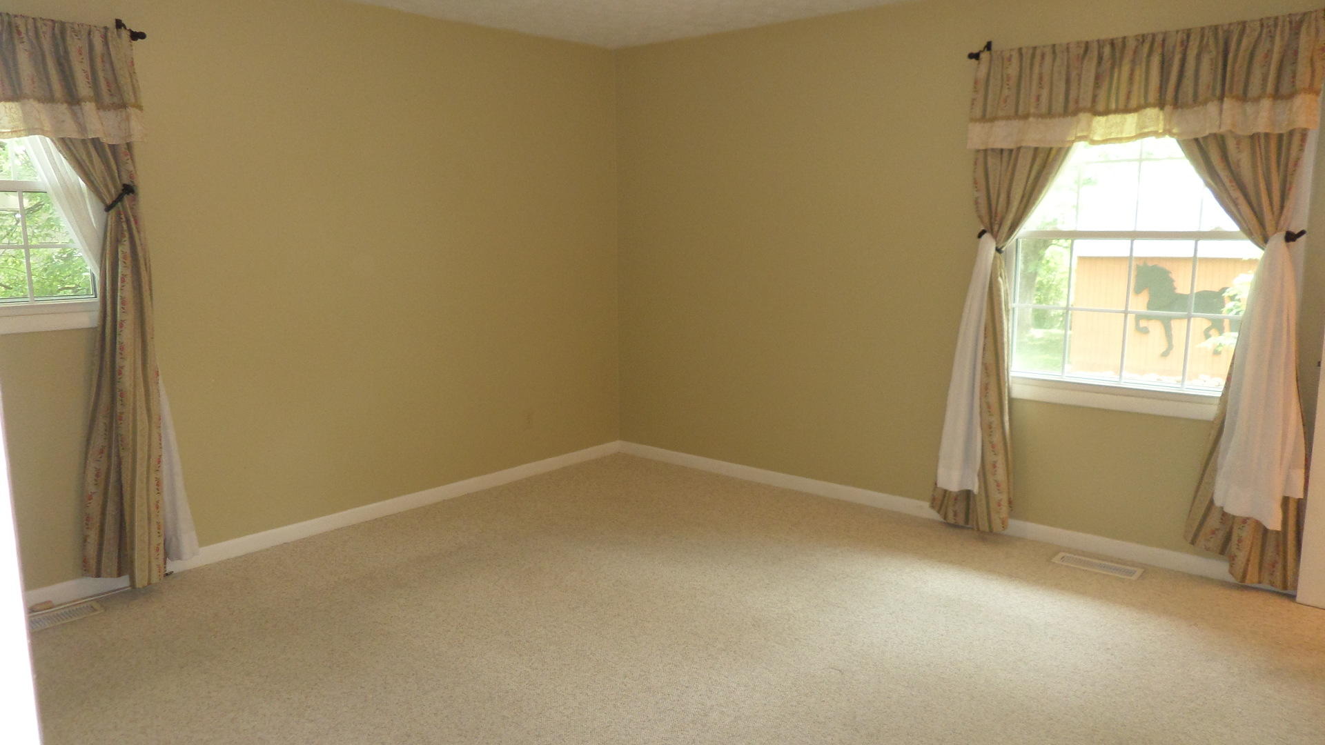 107 Colgate Road Oak Ridge, TN 37830 - Photo 15 of 32 Master bedroom