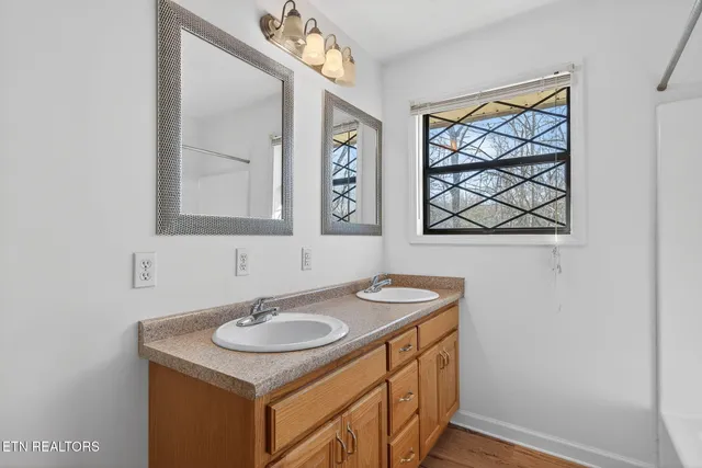 $250,000 | 1016 Hickory Hill Drive, Jamestown, TN 38556