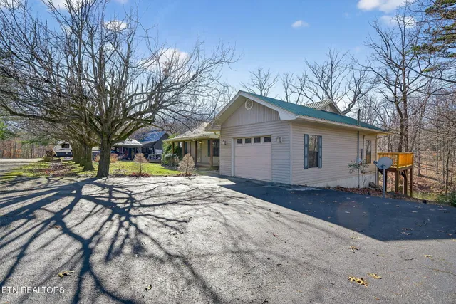 $250,000 | 1016 Hickory Hill Drive, Jamestown, TN 38556