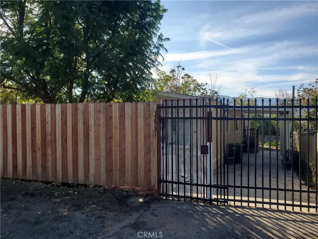 $2,300 | 32531 Crescent Avenue, Lake Elsinore, CA 92530