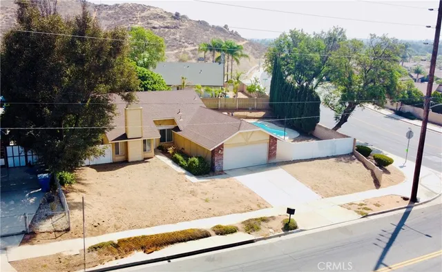 a picture of a bathroom with a sink