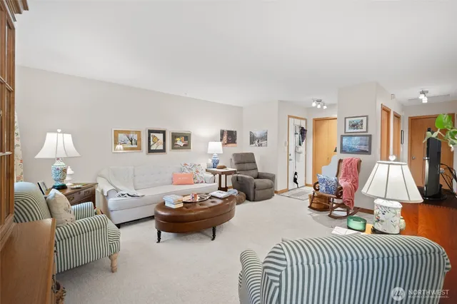 $352,000 | 627 West Horton Way, Unit 215, Bellingham, WA 98226