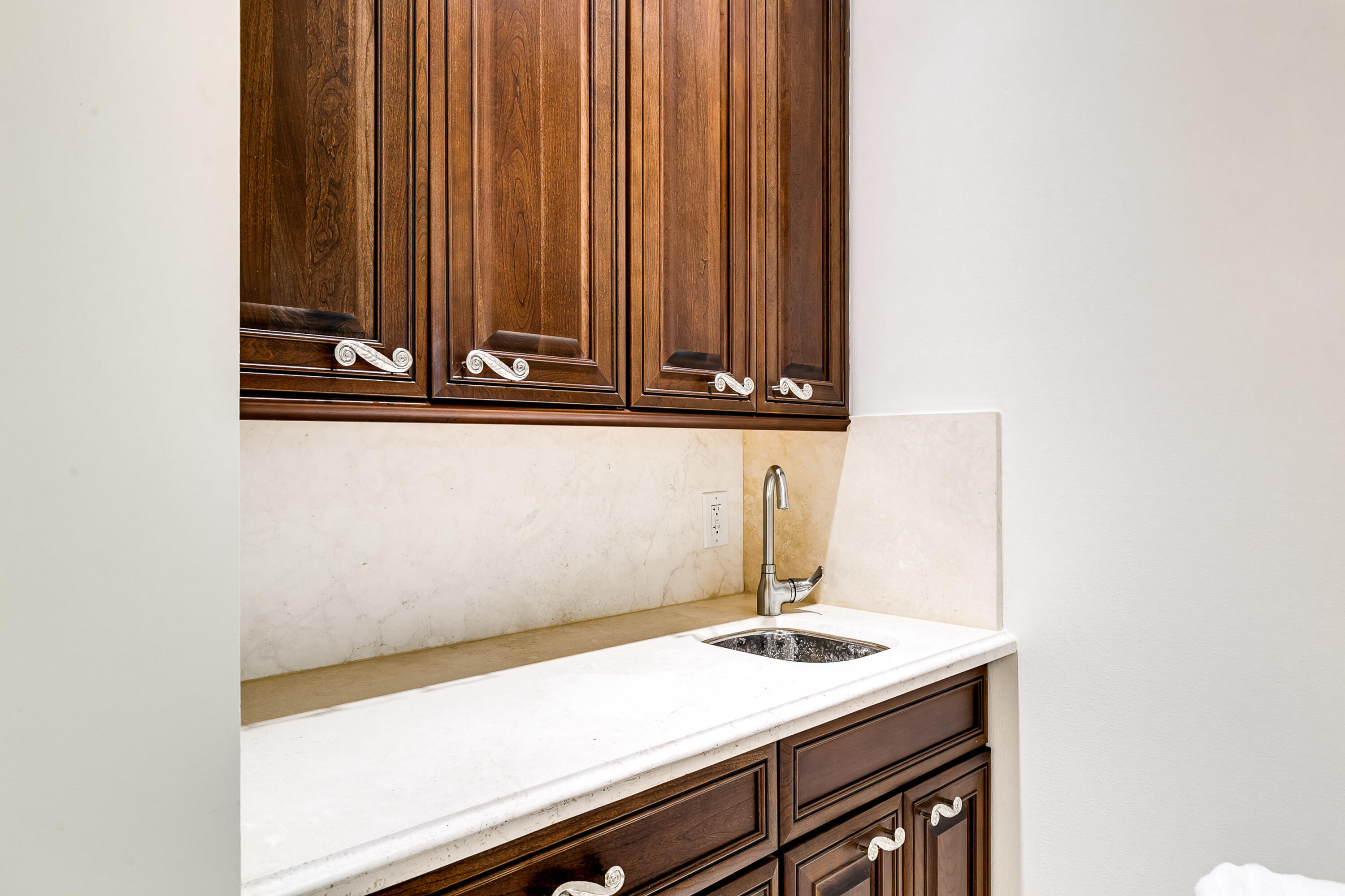 380 Southwest 17th Street Boca Raton, FL 33432 - Photo 41 of 59 WET BAR