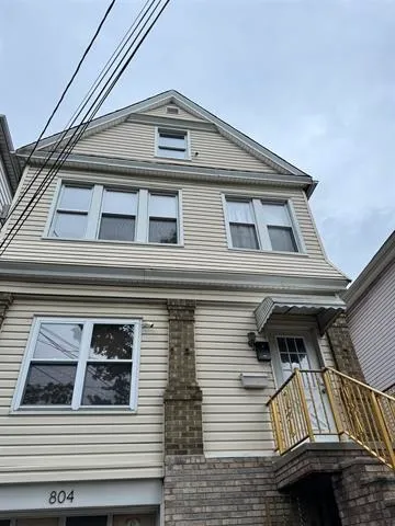 $2,400 | 804 John F. Kennedy Boulevard, Bayonne, NJ 07002