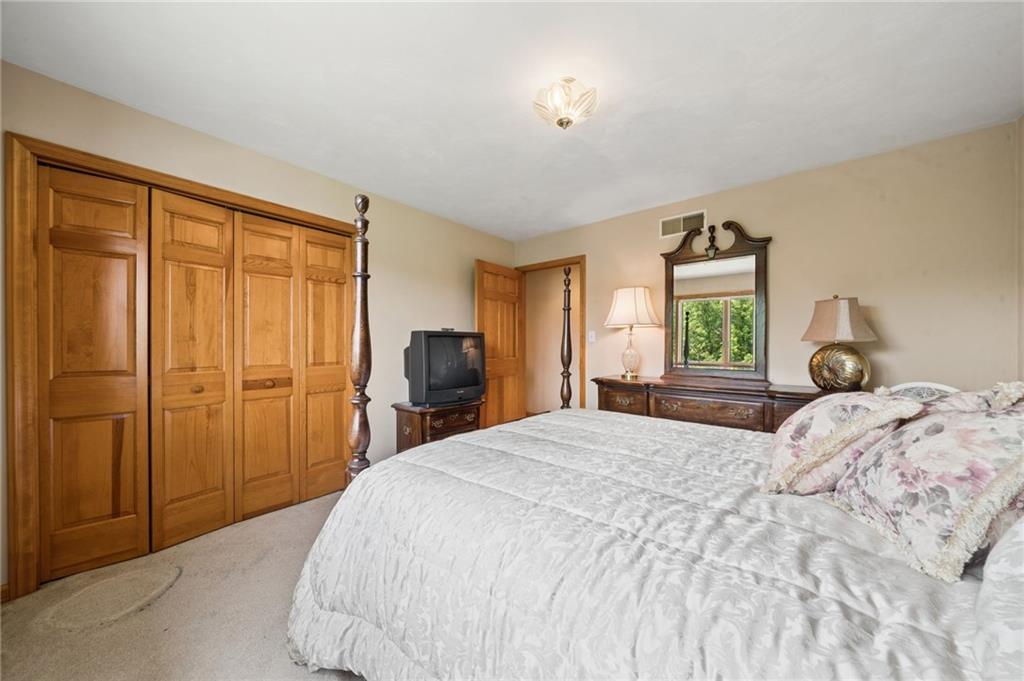 809 Rembrandt Circle Irwin, PA 15642 - Photo 34 of 41
