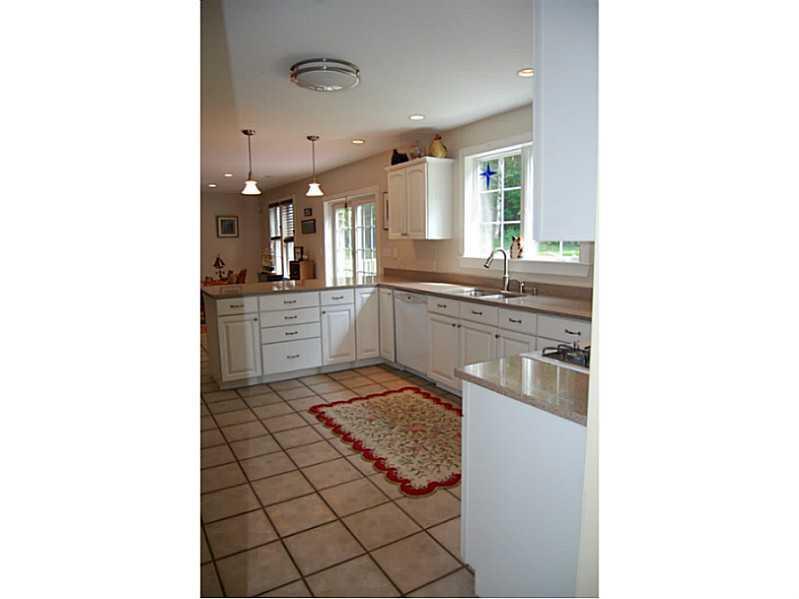 337 Ludwig Road Hope, ME 04847 - Photo 8 of 26 Kitchen.