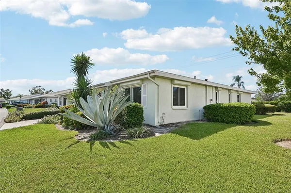 $174,900 | 2421 Lancaster Drive, Sun City Center, FL 33573