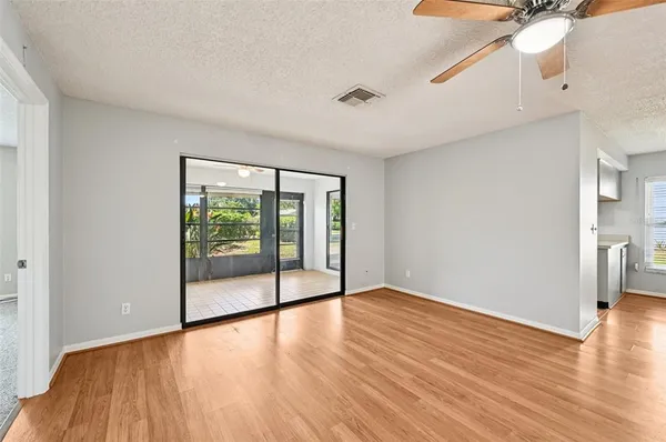 $174,900 | 2421 Lancaster Drive, Sun City Center, FL 33573