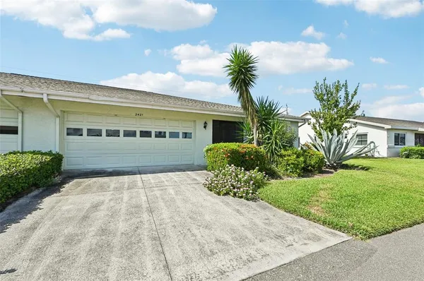 $174,900 | 2421 Lancaster Drive, Sun City Center, FL 33573