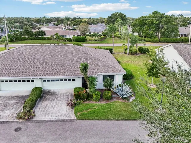 $194,900 | 2421 Lancaster Drive, Sun City Center, FL 33573