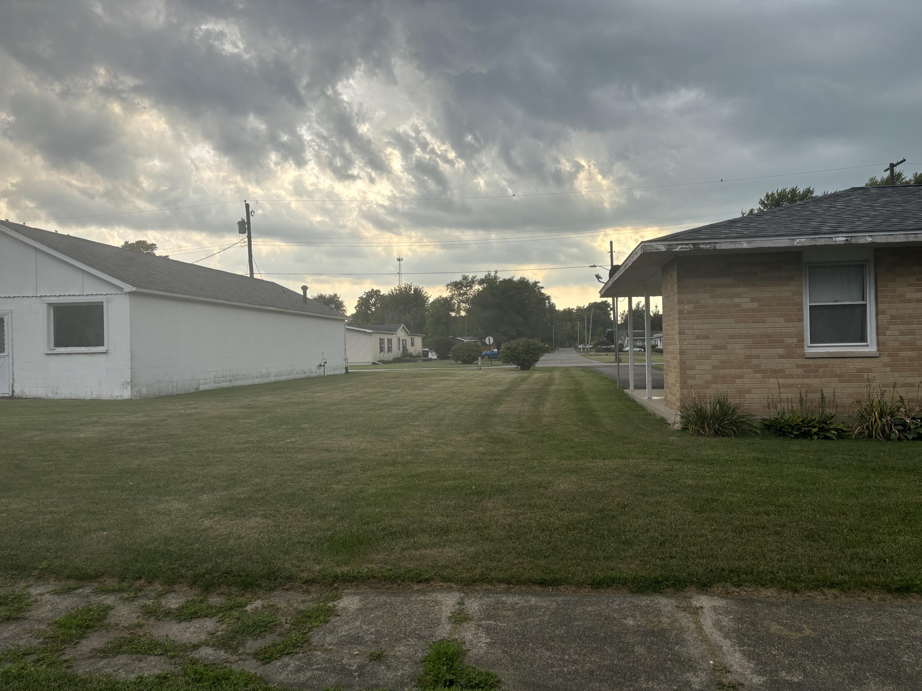 606 North Race Street Monon, IN 47959 - Photo 13 of 14 a view of a backyard