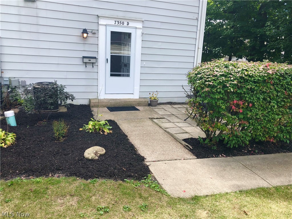 7350 Fox Mill Road, Unit D Mentor, OH 44060 - Photo 1 of 17 Gallery Image 1