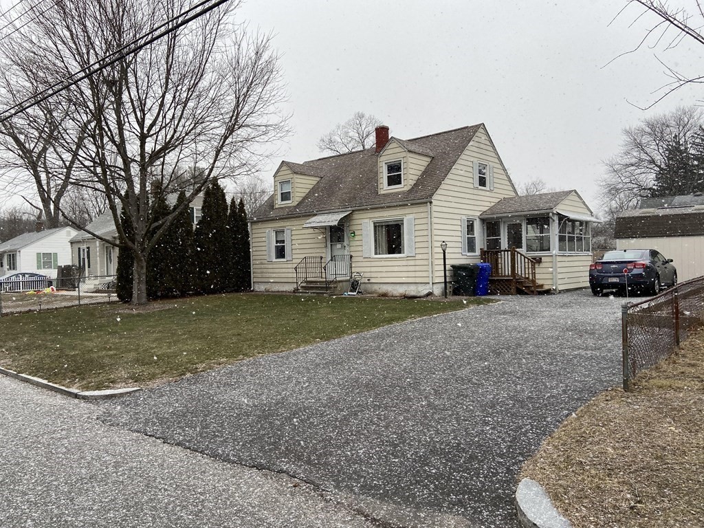 117 Leitch Street Springfield, MA 01109 - Photo 2 of 33 Gallery Image 2