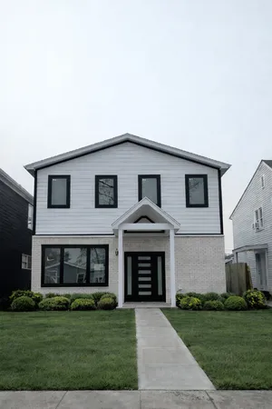 $495,000 | 1702 North 40th Avenue, Stone Park, IL 60165