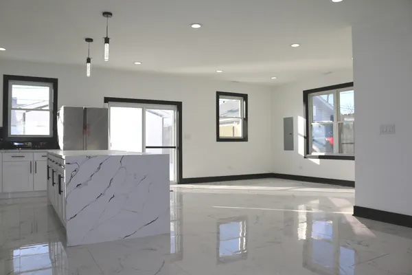 $495,000 | 1702 North 40th Avenue, Stone Park, IL 60165