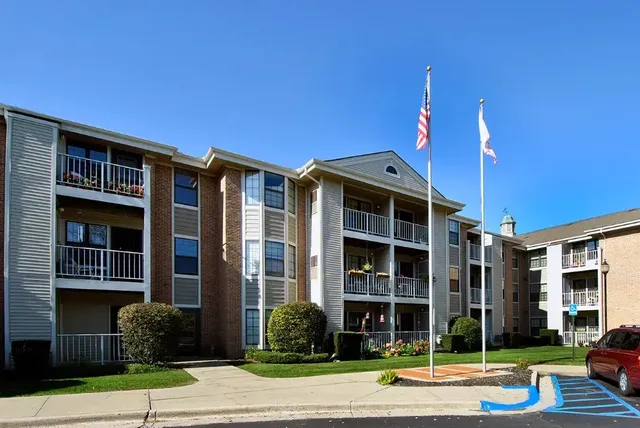 $1,404 | 3900 Aspen Drive, Port Huron, MI 48060