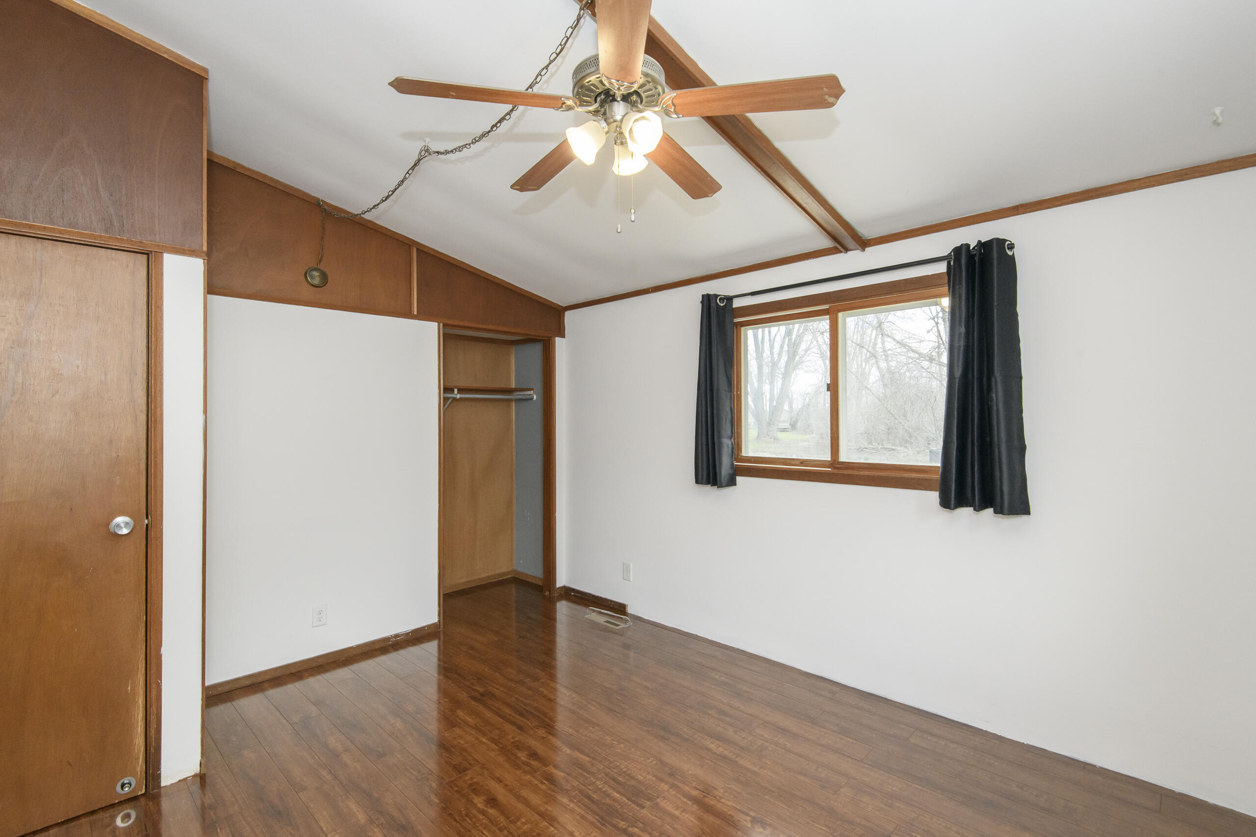7501 East Wind Lake Road Norway, WI 53185 - Photo 13 of 30 Primary bedroom