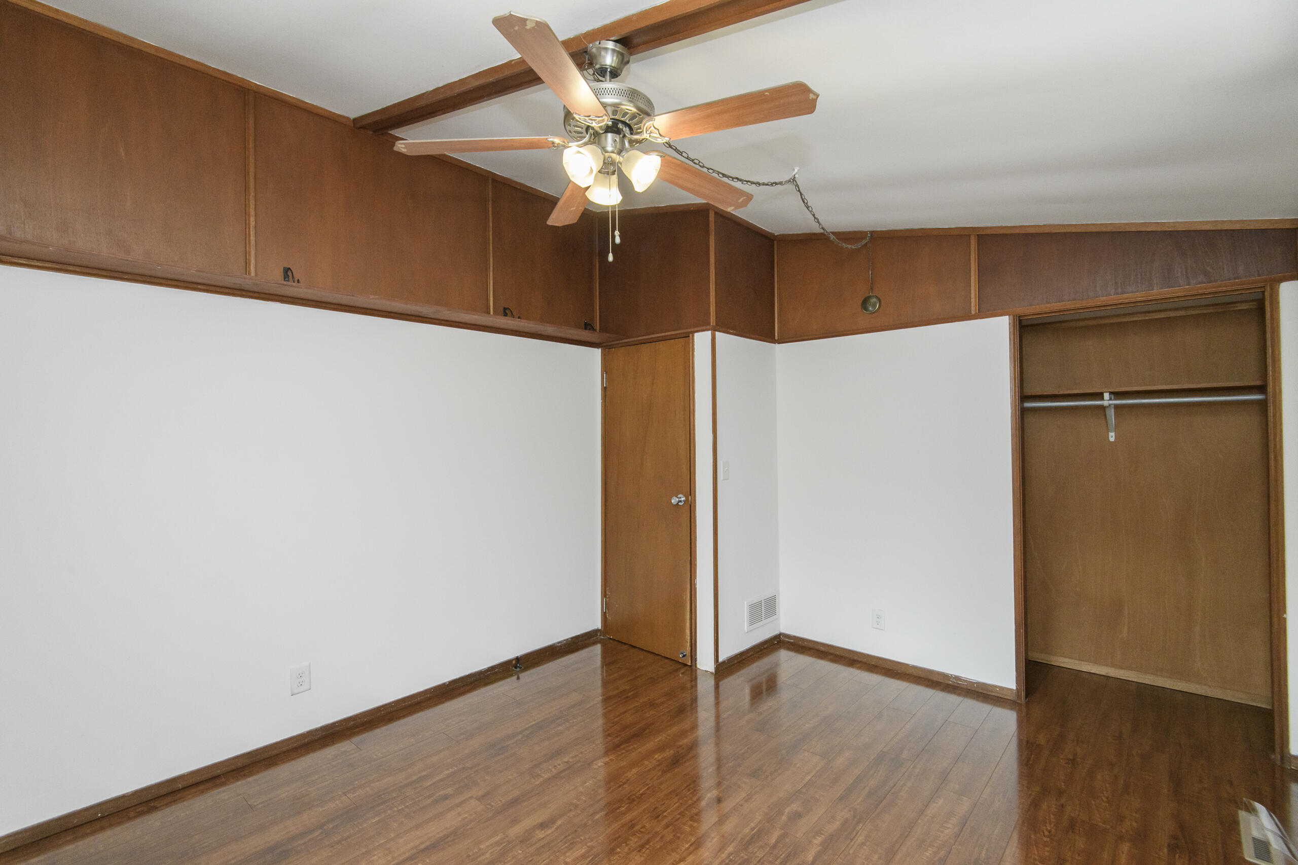 7501 East Wind Lake Road Norway, WI 53185 - Photo 14 of 30 Primary bedroom