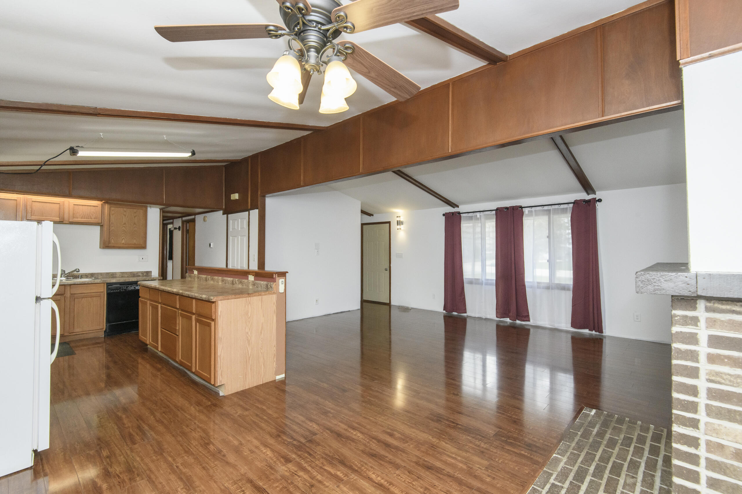 7501 East Wind Lake Road Norway, WI 53185 - Photo 4 of 30 Dinette area