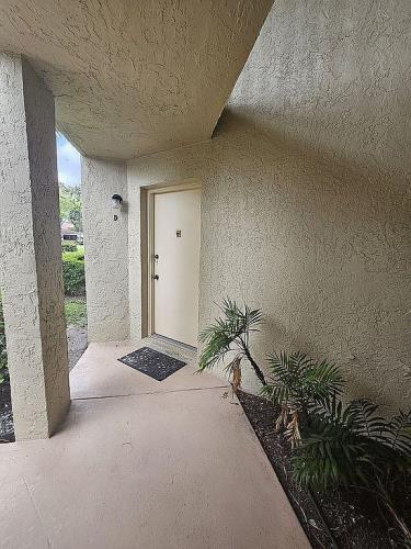 6540 Chasewood Drive, Unit D Jupiter, FL 33458 - Photo 11 of 13