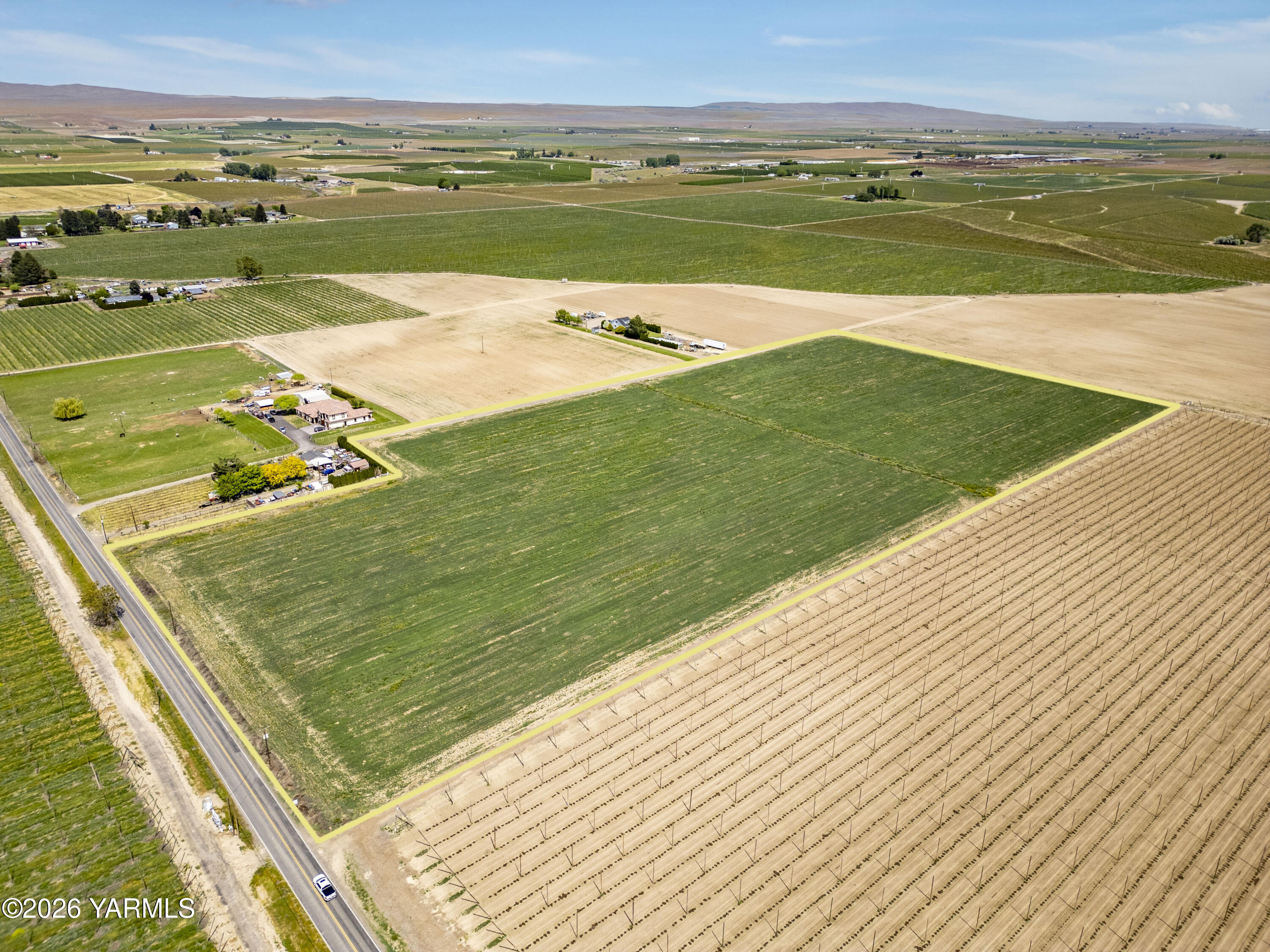 Tbd County Line Road Grandview, WA 98930 - Photo 3 of 8 TBD County Line Road 5.1.26 2