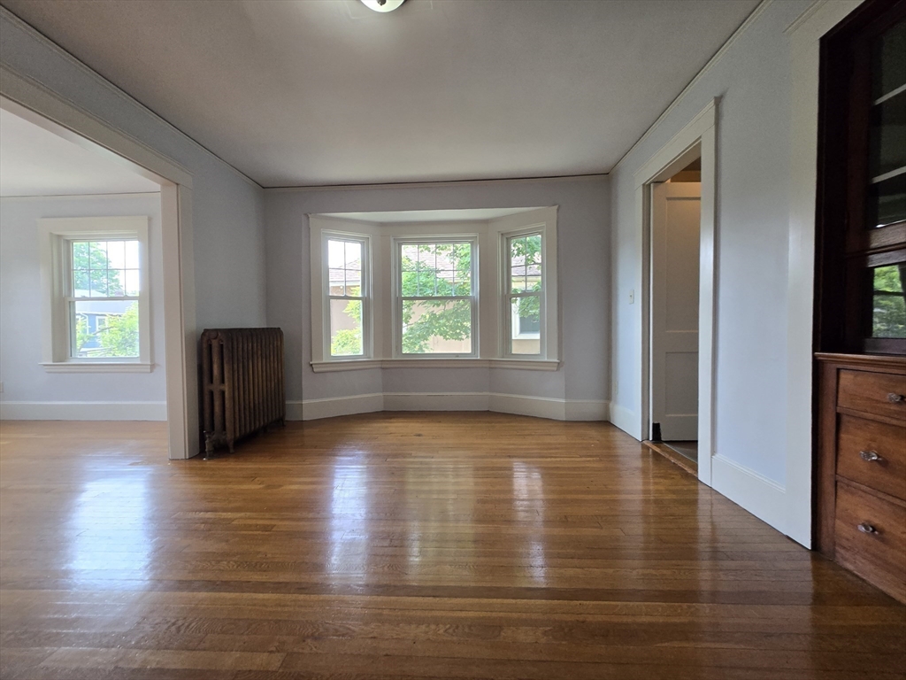 19 Rowe Street, Unit 2 Newton, MA 02466 - Photo 10 of 12