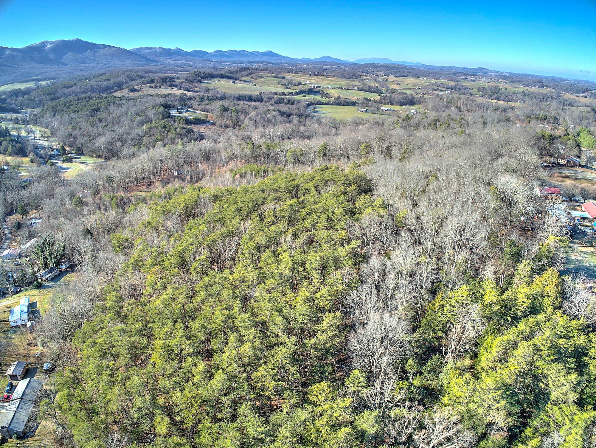140 Buckboard Road Greeneville, TN 37743 - Photo 8 of 31 140 Buckboard Rd-6