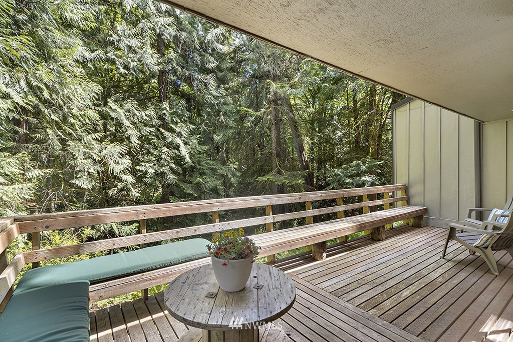 747 East Promontory Road Shelton, WA 98584 - Photo 3 of 25 Gallery Image 3