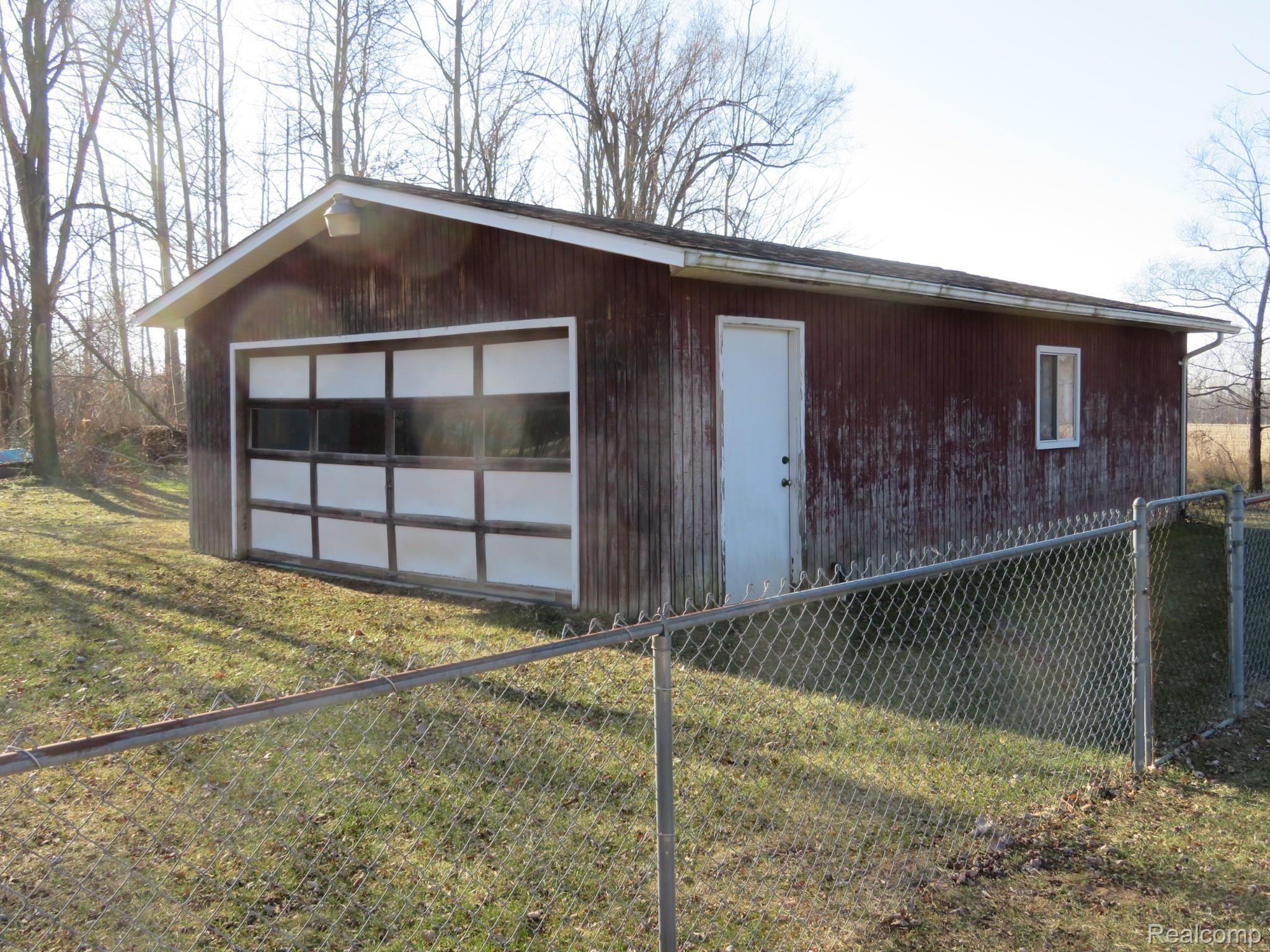 5231 North Jennings Road Flint, MI 48504 - Photo 18 of 18 20191221072351_IMG_0809.JPG
