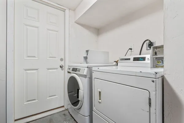 $2,400 | 754 Huntington Avenue, Unit 6, Boston, MA 02115