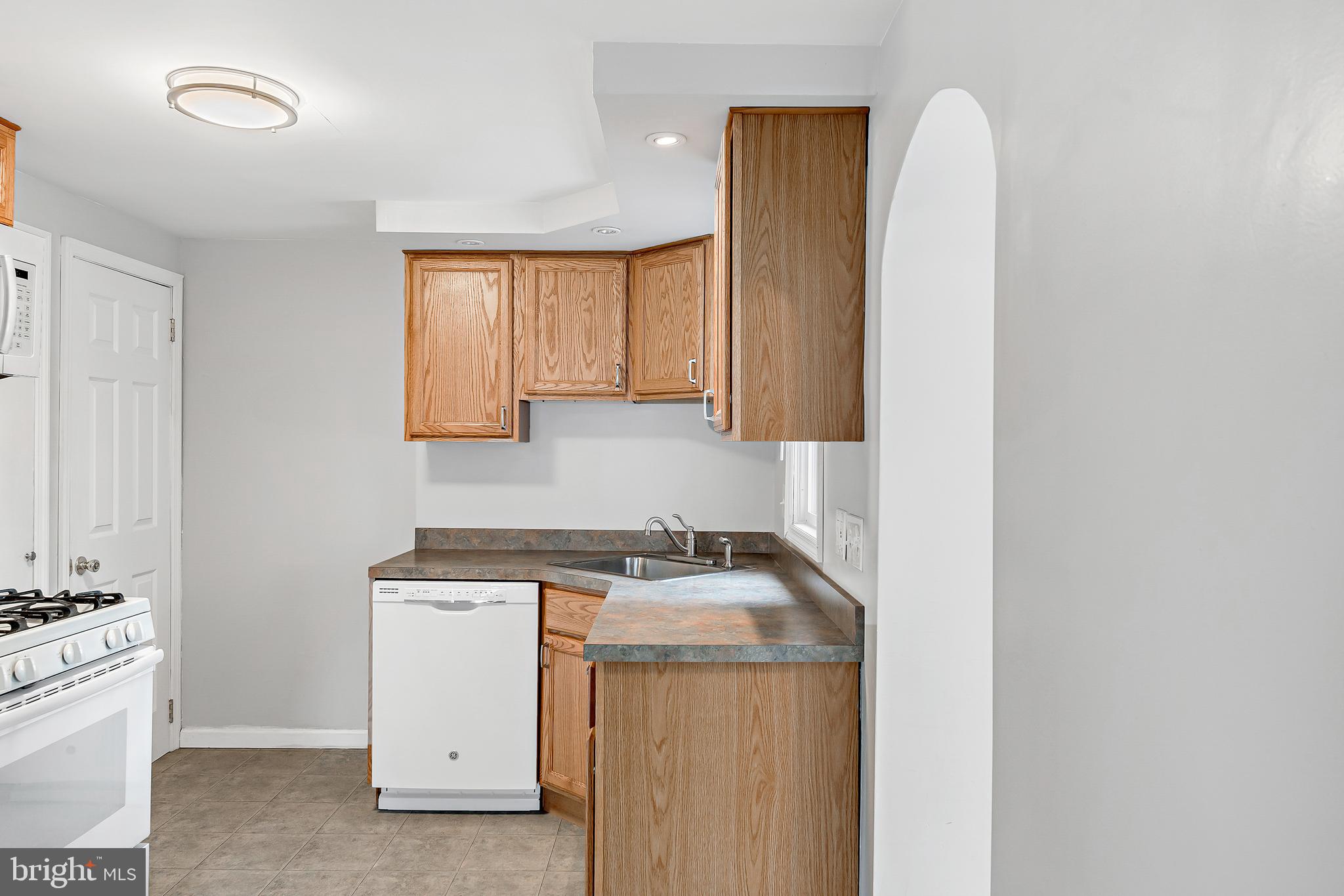 3741 Rutherford Street Harrisburg, PA 17111 - Photo 14 of 25 Gallery Image 14