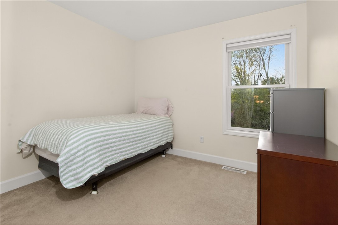 1762 Schlegel Road Webster, NY 14580 - Photo 27 of 47