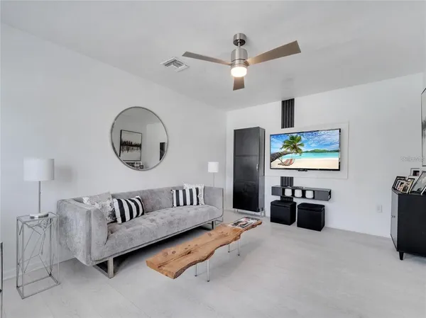 $1,800 | 4754 Lake Shore Drive, St. Cloud, FL 34772