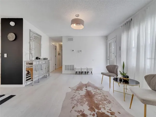 $1,800 | 4754 Lake Shore Drive, St. Cloud, FL 34772