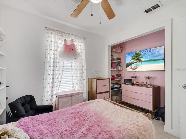 $1,800 | 4754 Lake Shore Drive, St. Cloud, FL 34772