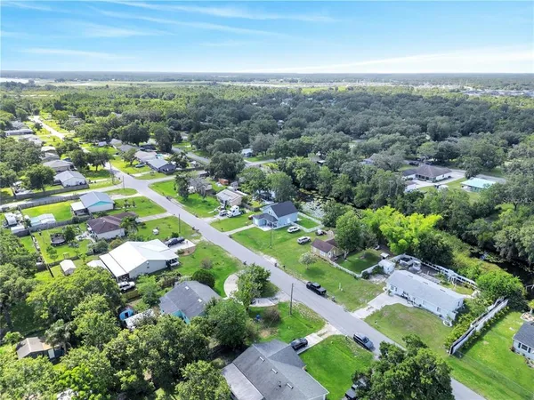 $1,800 | 4754 Lake Shore Drive, St. Cloud, FL 34772