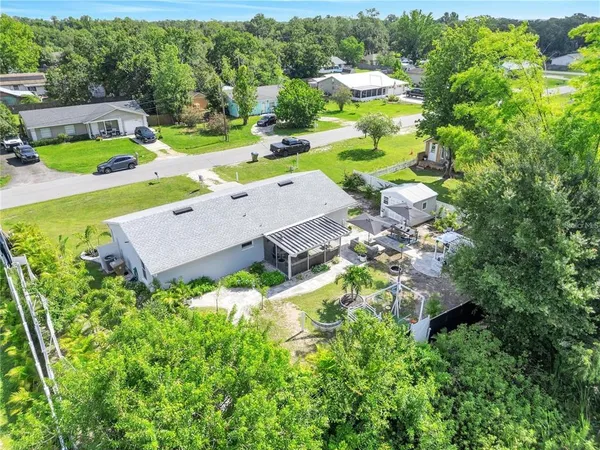 $1,800 | 4754 Lake Shore Drive, St. Cloud, FL 34772