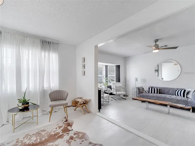 $1,800 | 4754 Lake Shore Drive, St. Cloud, FL 34772