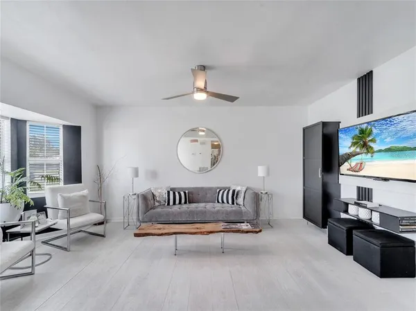 $1,800 | 4754 Lake Shore Drive, St. Cloud, FL 34772